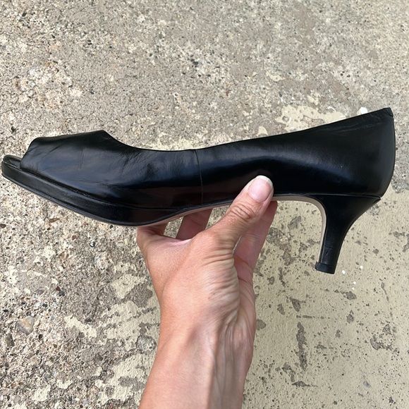 Worn once Alex Marie soft black leather open toe heal - Picture 2 of 12